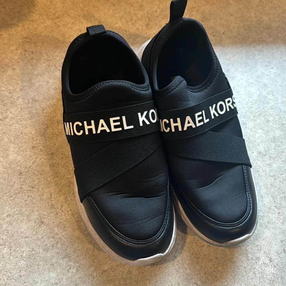 MK Ladies 7.5